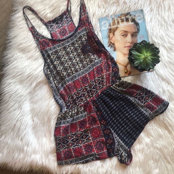 Honey Punch Pants - Honey Punch Boho Printed Romper L EUC